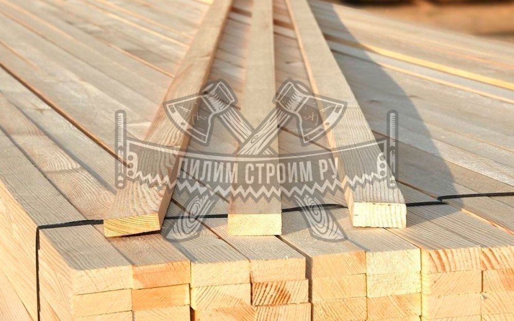 Строганный брус из хвойных пород деревьев Строганный брус из хвойных пород деревьев